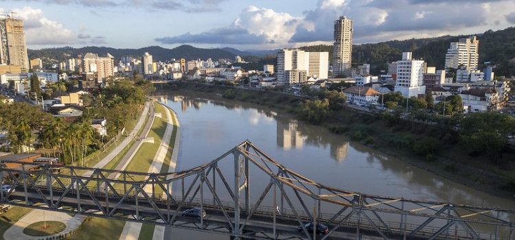 Blumenau ultrapassa marca de 5 mil novos empregos