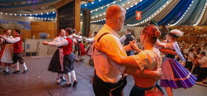 Dança germânica na Oktober: confira as datas