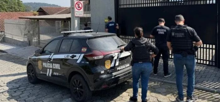 Ex-secretário de Obras é proibido de vender casa suspeita de reforma com propina