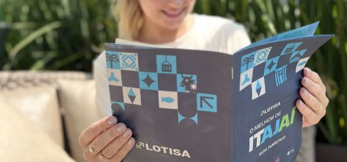 Itajaí ganha guia turístico impresso para facilitar passeios no litoral