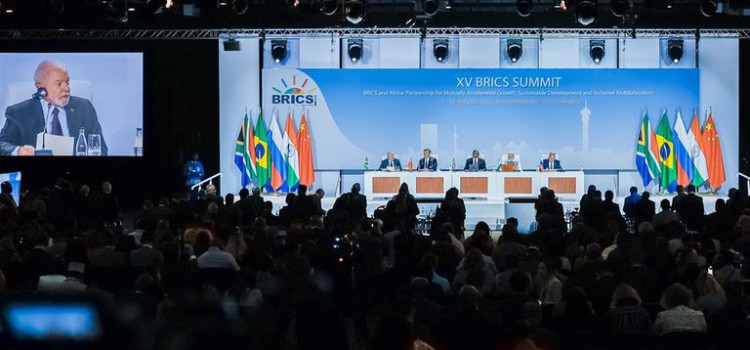 Líderes do BRICS anunciam a entrada de seis novos países