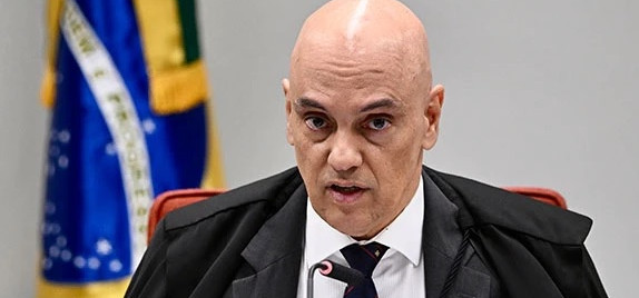 CCJ aprova PEC que limita decisões monocráticas do STF