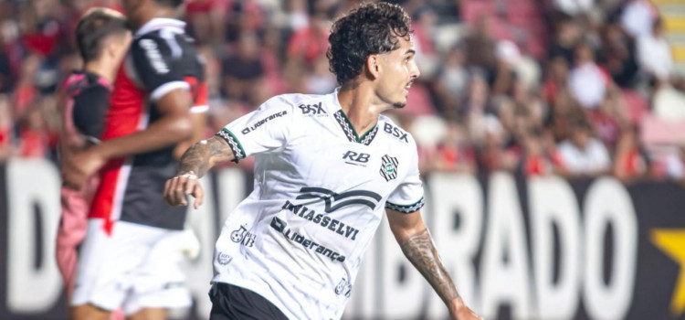 Figueirense vence JEC fora de casa com gol decisivo de estreante