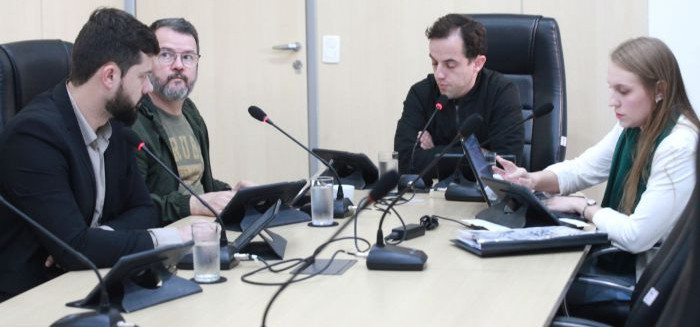 Câmara aprova projeto de transporte escolar fretado em comissões