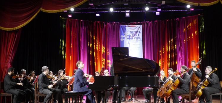 Orquestra de Câmara de Blumenau apresenta gratuitamente hoje