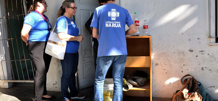 Consultório na Rua oferece assistência à população em situação de rua