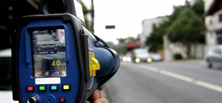 Divulgada a lista de ruas que podem ser fiscalizadas com radares móveis