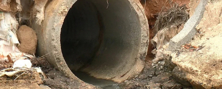CPI descobre rede de esgoto abandonada