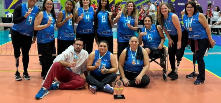 Blumenau é bronze no Brasileiro de Vôlei Sentado