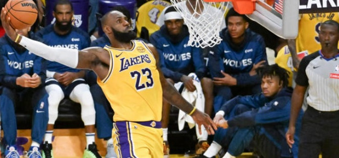 Lesão tira LeBron James de treino do Lakers