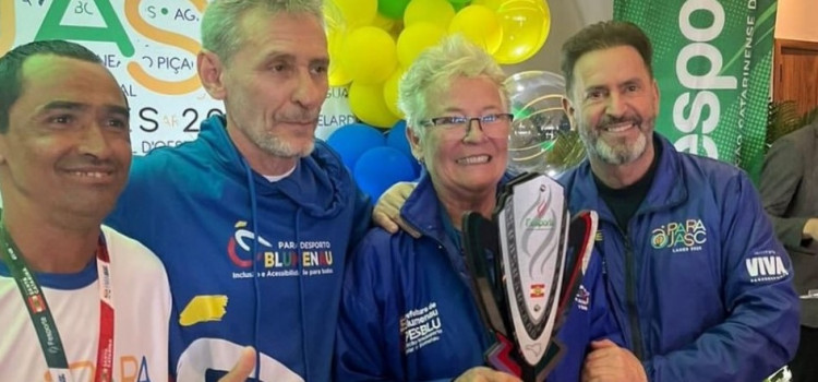 Blumenau conquista 14 troféus no Parajasc 2025