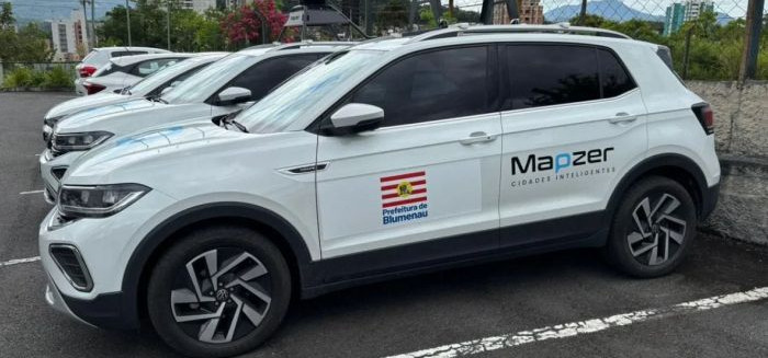 Blumenau vai romper contrato com empresa do carro caça-buracos