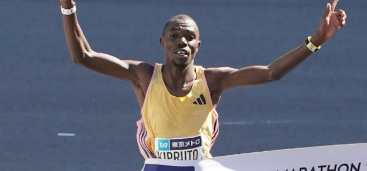 Benson Kipruto vence a Maratona de Tóquio