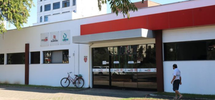 Procon de Blumenau lança serviço de apoio a moradores endividados
