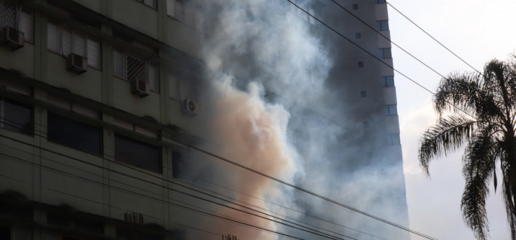 Ação inédita em Blumenau simula incêndio no Hospital Santa Isabel