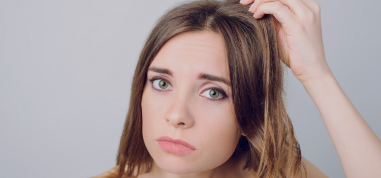 Como acabar com a oleosidade do cabelo?