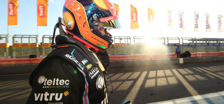 Gaidzinski busca a vice-liderança na etapa final da Porsche Cup
