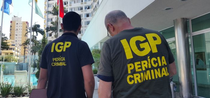 Homem encontrado morto em carro na Itoupava Norte é identificado