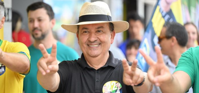 Jorginho Mello oficializa pré-candidatura à reeleição em SC
