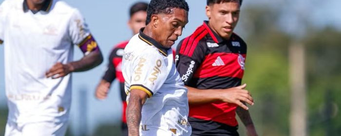 Criciúma vence o Flamengo e embala no Brasileiro Sub-20
