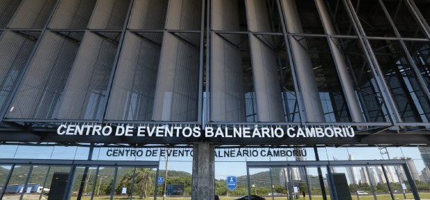 Centro de Eventos de Balneário Camboriú avança