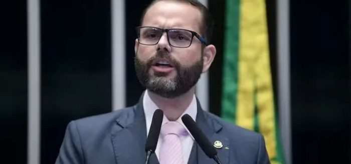 Cúpula do Congresso se mobiliza diante de risco de cassação de Jorge Seif