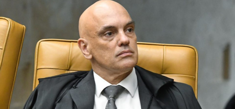 Moraes mantém posse de 11 deputados bolsonaristas
