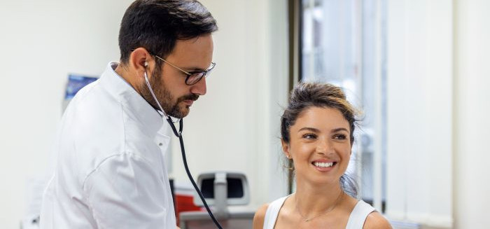 De quanto em quanto tempo é recomendado fazer um check-up?