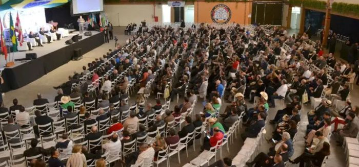 Vila Germânica recebe referências nacionais em evento de negócios