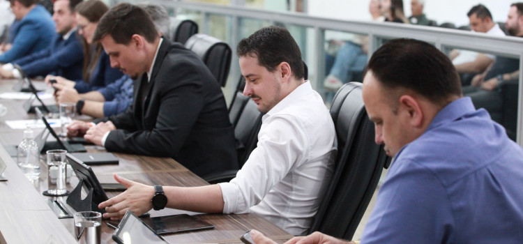 Vereadores cobram ampliação do AGF Badenfurt