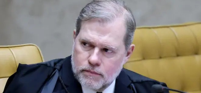 Toffoli na mira: deputados pedem afastamento do ministro
