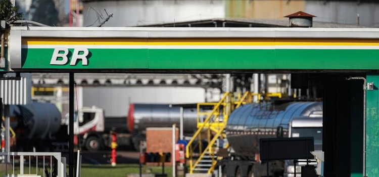 Petrobras põe fatia da BR Distribuidora à venda