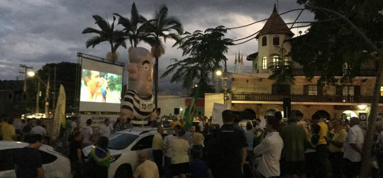 Pedido de Habeas Corpus de Lula gera protestos no Brasil