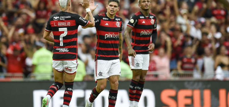Flamengo precisa de reformulação no futebol