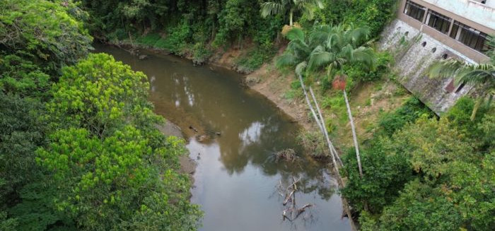 Mutirão limpa ribeirões contra efeitos do El Niño sábado