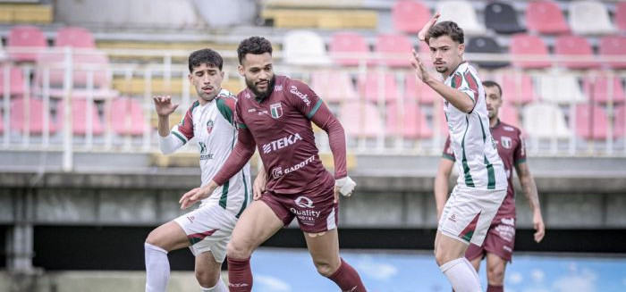 BEC empata com o Fluminense na Arena Joinville