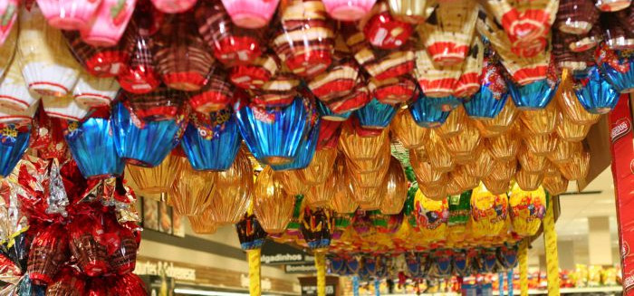 Consumidor de Blumenau reduz gasto na Páscoa, mas SC tem recorde