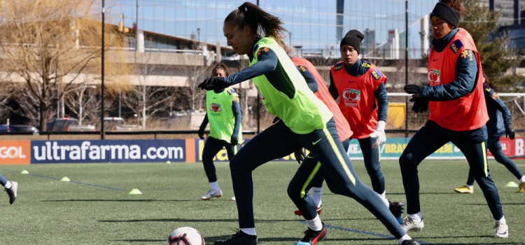 Seleção brasileira feminina fará preparação pré-Copa em Portugal