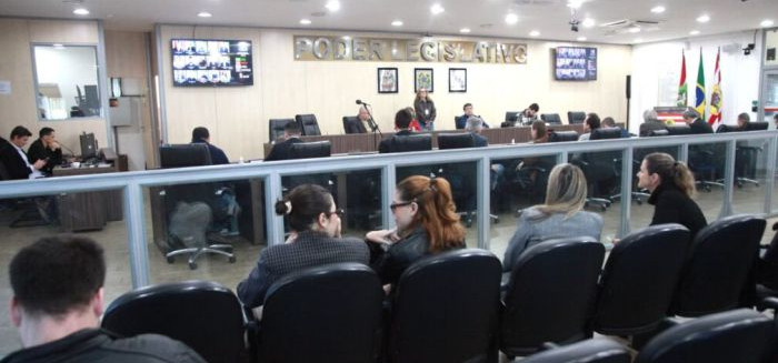 Blumenau aprova controle rigoroso de acesso em escolas e CEIs