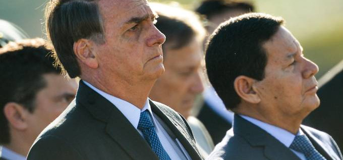 Impeachment de Bolsonaro começa a se viabilizar