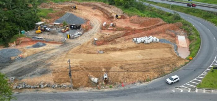 Rua 1º de Janeiro entra em sistema de pare e siga em Blumenau