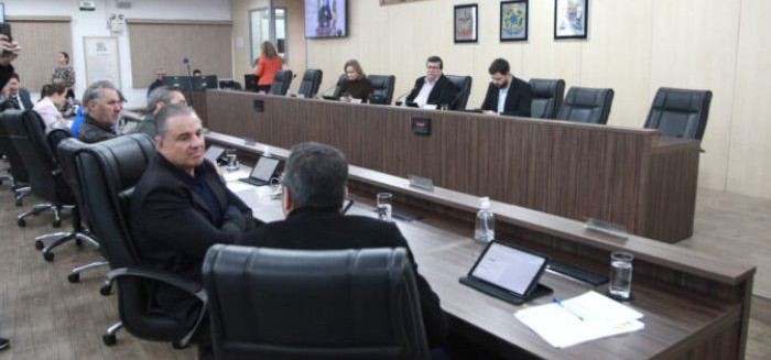 Câmara aprova mudança que exige tempo mínimo para suplentes