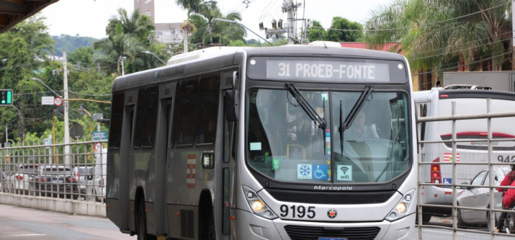 Festa de Réveillon terá ônibus extras