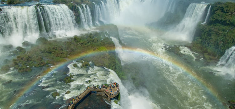 Cataratas do Iguaçu estão entre as melhores atrações do mundo