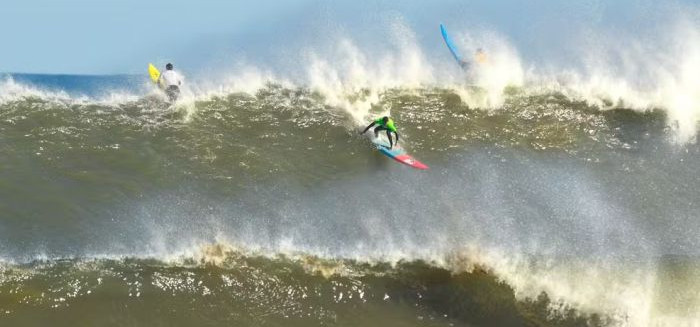 Praia do Cardoso entra em sinal amarelo para o CBSurf