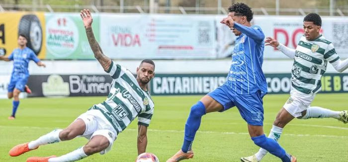 Metropolitano bate Caravaggio com gols nos acréscimos
