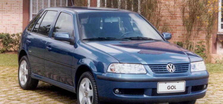 Isenção de IPVA faz busca por carros antigos disparar 35% em SC