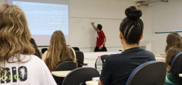 UFSC Blumenau realiza aulão gratuito para o Enem