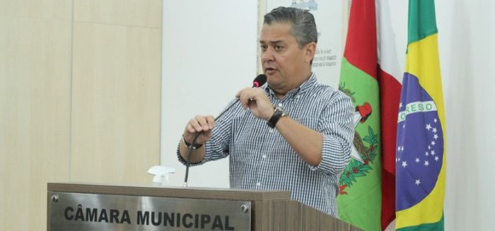 Comissão da Câmara de Blumenau recebe defesa de vereador investigado