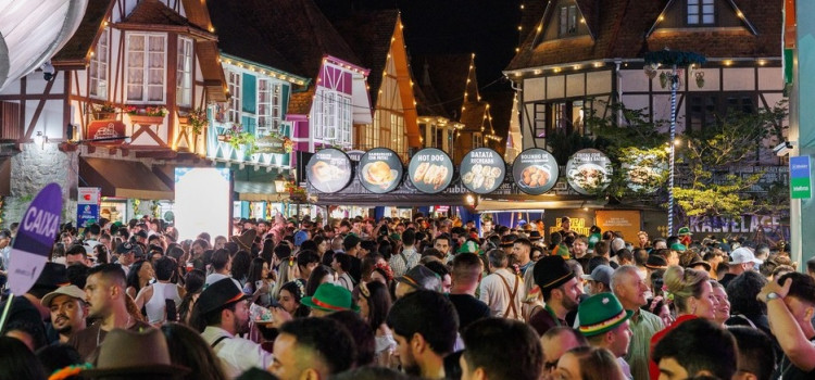 Oktober registra recorde histórico de público